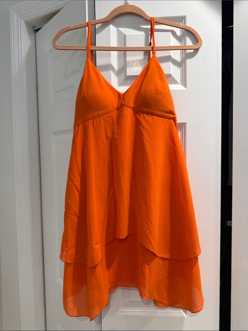 Alice and Olivia Delilah Tiered stretch silk dress. Tangerine color.